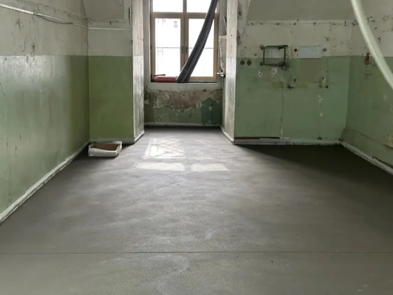 Результат стяжки пола 60 м² - ровная поверхность в производственном помещении в Люберцах