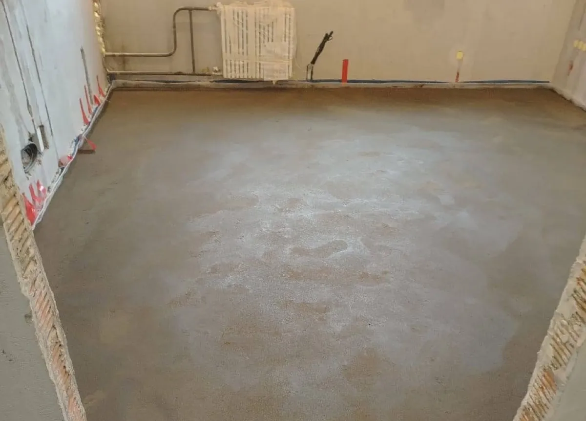 Полусухая стяжка пола 70 м² - Квартира, ул. Исаковского, Москва